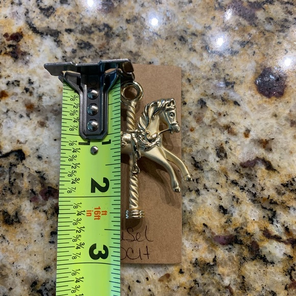 Vintage carousel horse brooch 90’s era - Picture 4 of 5